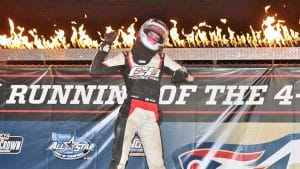 MOLES WINS IN FIRST ELDORA VISIT!