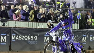 BARTOSZ MAKES IT OFFICIAL