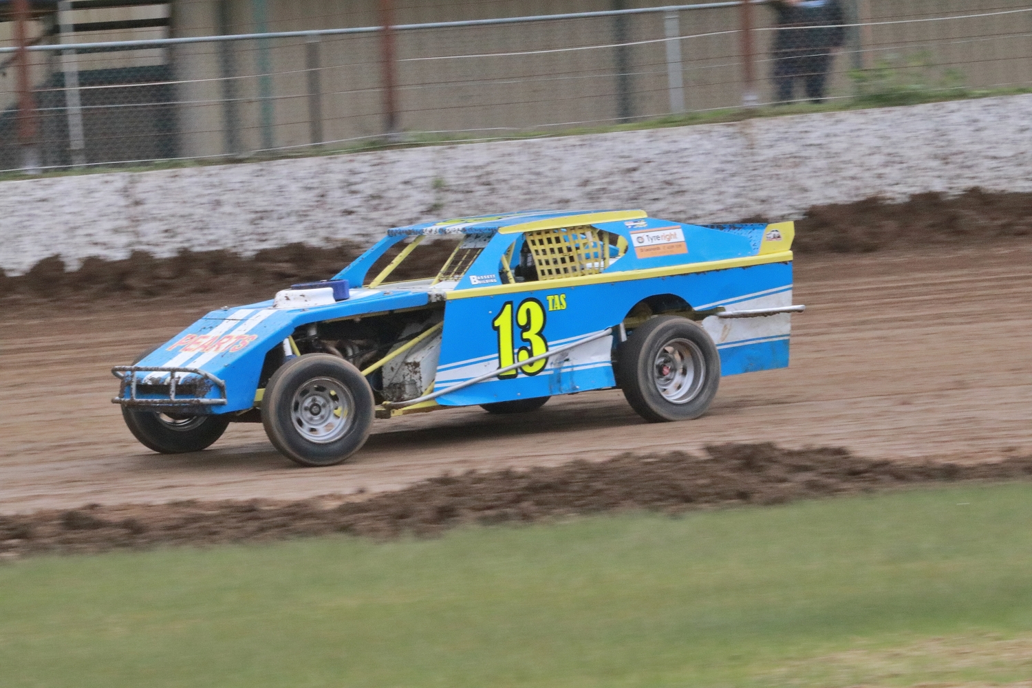 HOWIE, HAWKINS AND BASSETT WIN AT WAHGUNYAH SPEEDWAY Speedway