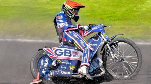 DAN BEWLEY ACTION 2