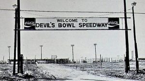 Devils-Bowl-Sign-1978-qe3g0lk0ov7e776lacqm7ofqma1cv12bwbdimokggo