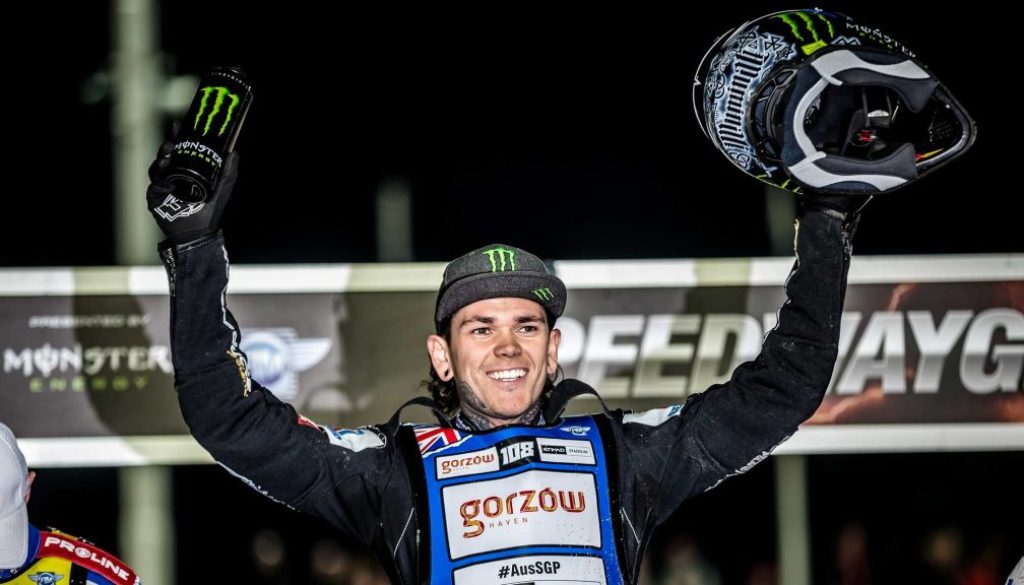tai-woffinden-cup-in-the-air