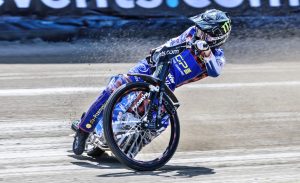FIM SPEEDWAY: BEWLEY IN IT TO WIN IT