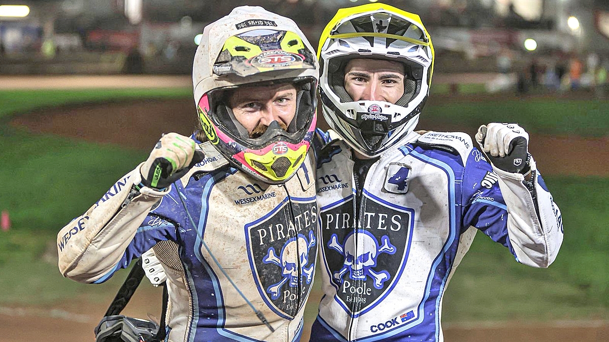 poole_champions25_2_TL