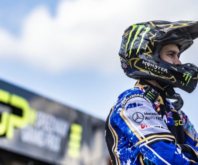 JHolder3369-large_01