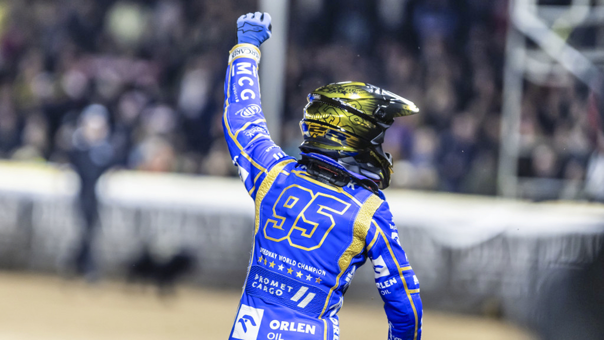 CROP ZmarzlikCelebrates5148-large