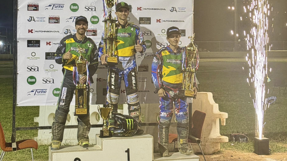 Holder FB_IMG_1767526041328