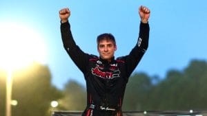 CUMMINS STARTS SPRINTACULAR WEEKEND WITH VICTORY AT LINCOLN PARK